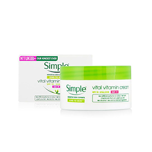 Simple Kind to Skin Vital Vitamin Day Cream - 50ml
